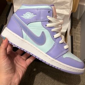 Air Jordan 1 Mid (GS)